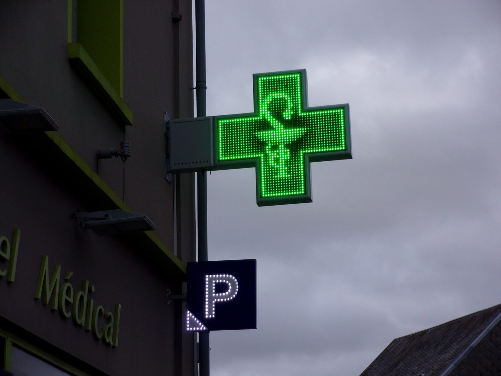 croix pharmacie 1